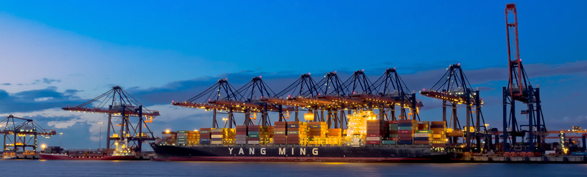 Lighting for the largest port in Europe, Rotterdam, is made in Spain